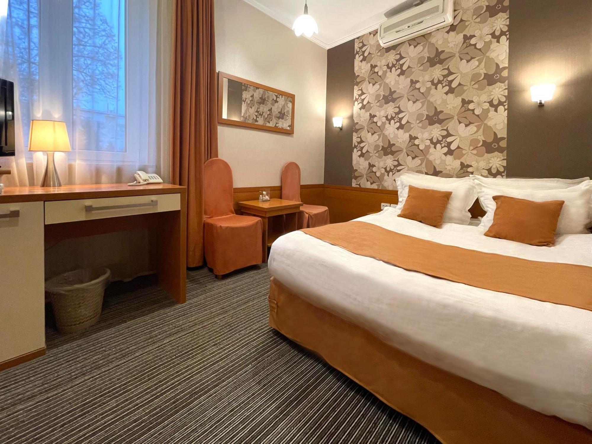 Eney Budget Three-Room Apartment 리비프 외부 사진