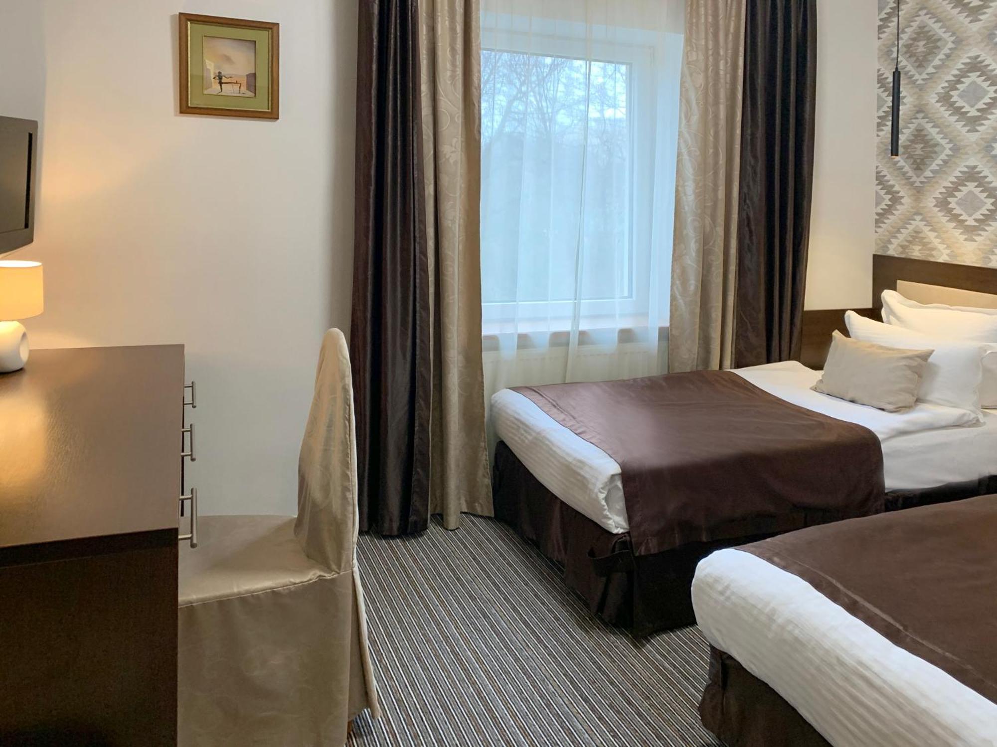 Eney Budget Three-Room Apartment 리비프 외부 사진