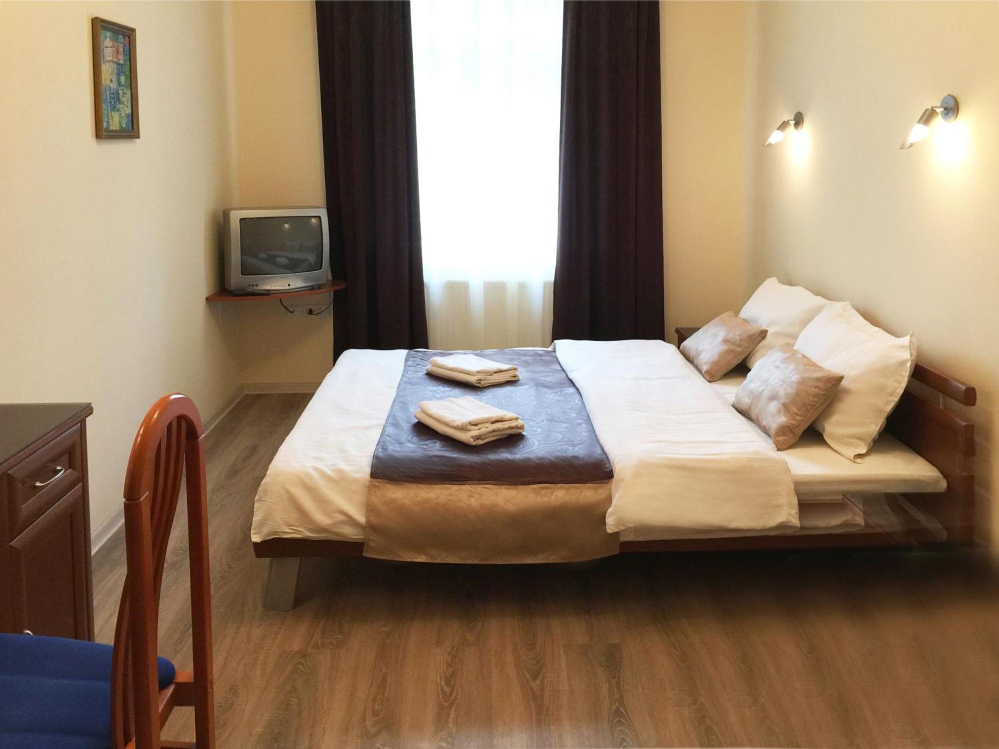 Eney Budget Three-Room Apartment 리비프 외부 사진
